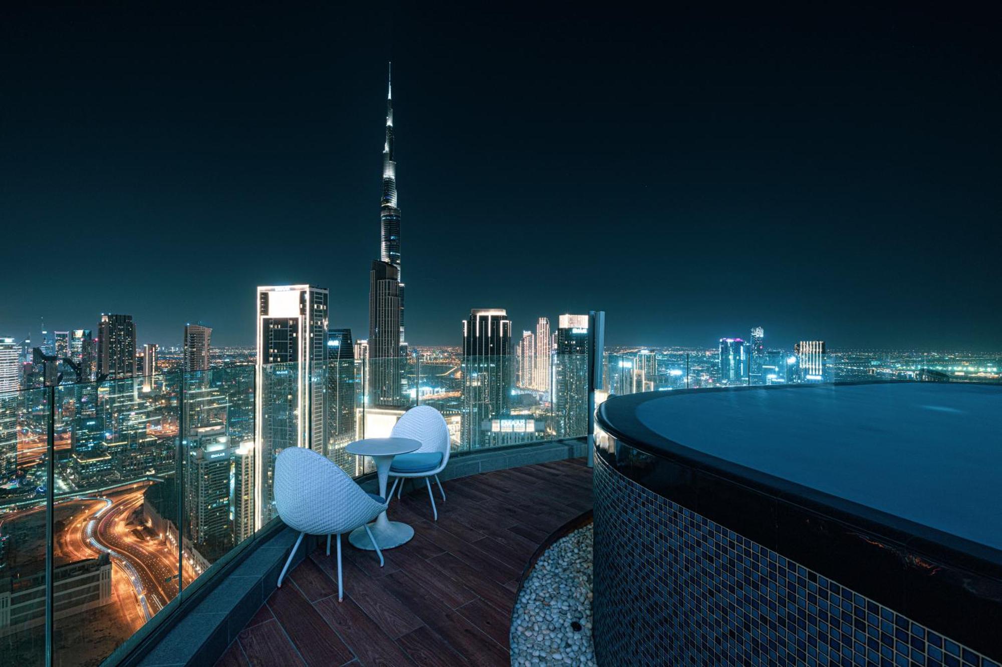 Highest Infinity Pool In Downtown Dubai Apartment Exterior photo