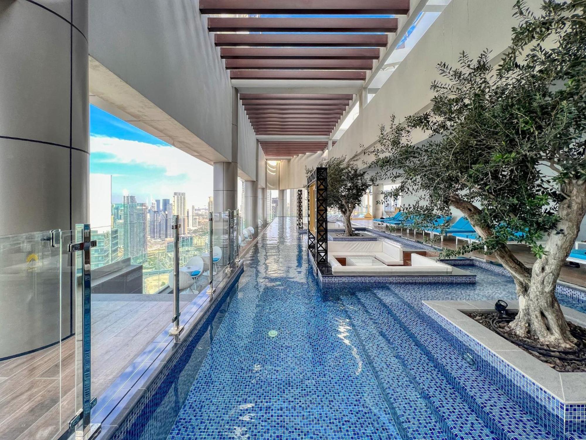 Highest Infinity Pool In Downtown Dubai Apartment Exterior photo